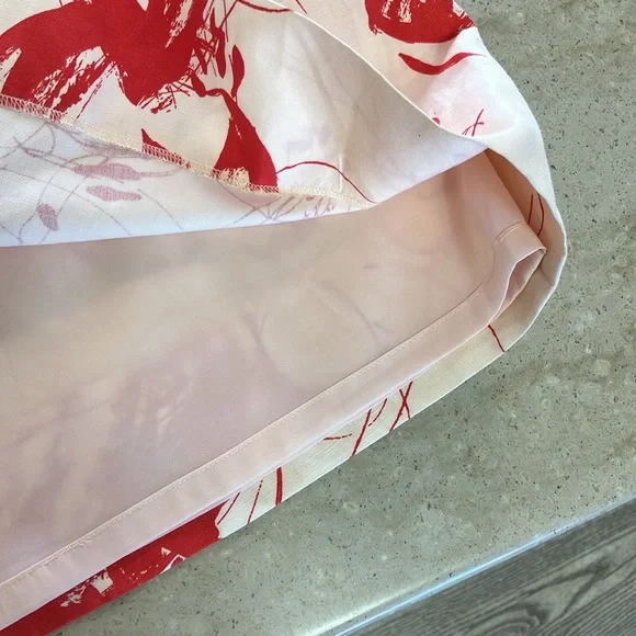 CLASSIQUES ENTIER Red Floral Pleated Front SILK PRINT A-LINE SKIRT - Picture 4 of 5